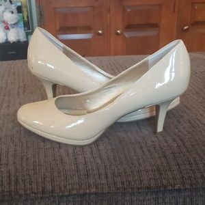 Kelly and Katie  pumps